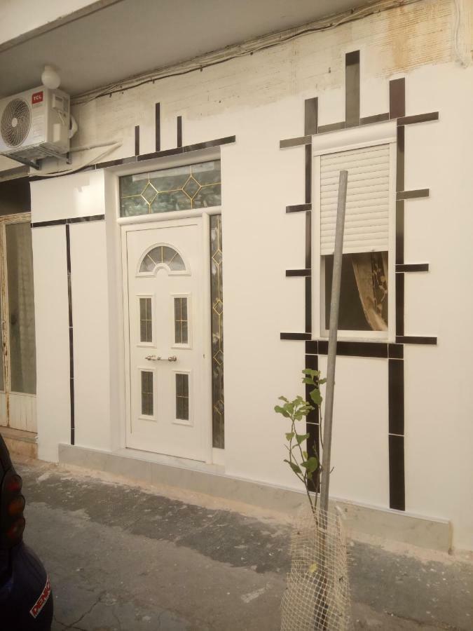 Central, Nice And Clean Apartment! ~Sitia~ 外观 照片
